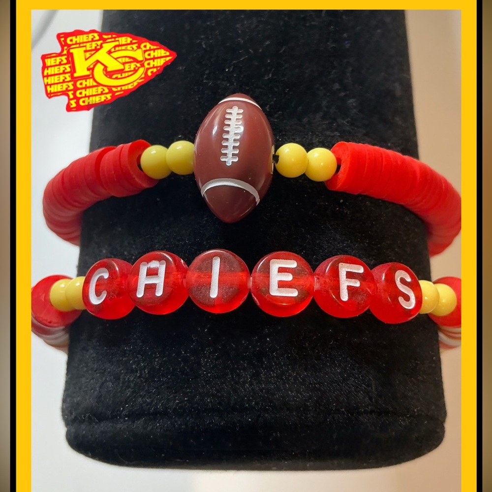 Chiefs Football bracelet set.. ( new handmade )